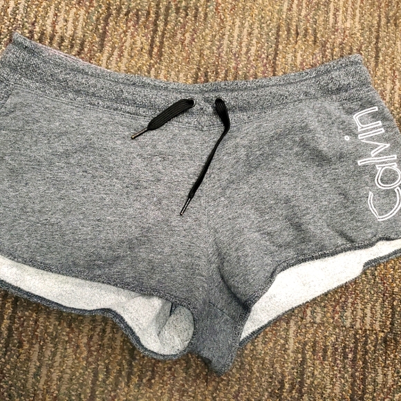 Calvin Klein Pants - Calvin klein shorts large